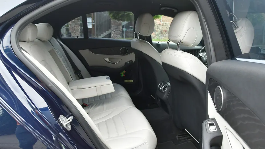 MERCEDES-BENZ C Klasa -