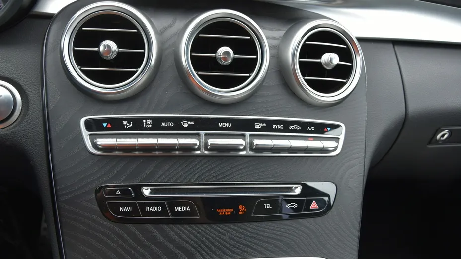 MERCEDES-BENZ C Klasa -