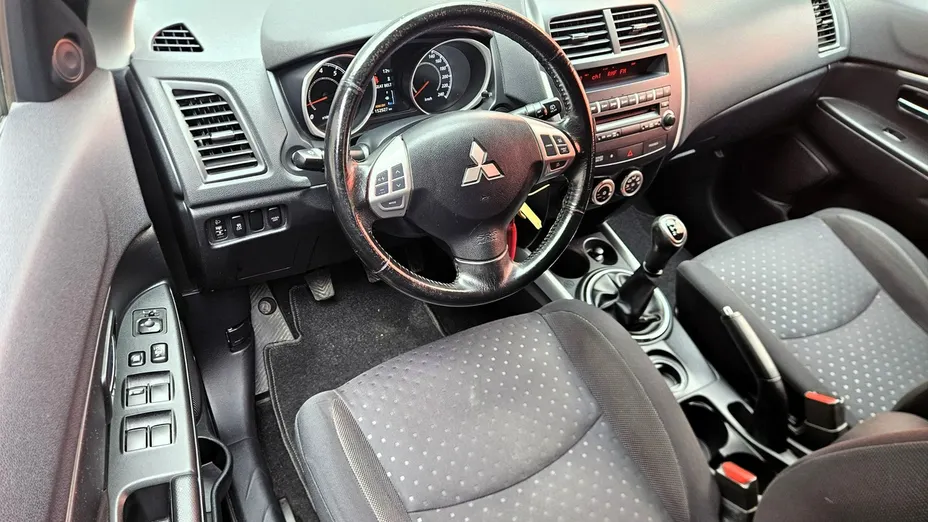 MITSUBISHI ASX -