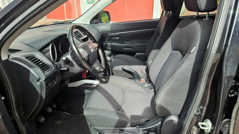 MITSUBISHI ASX -