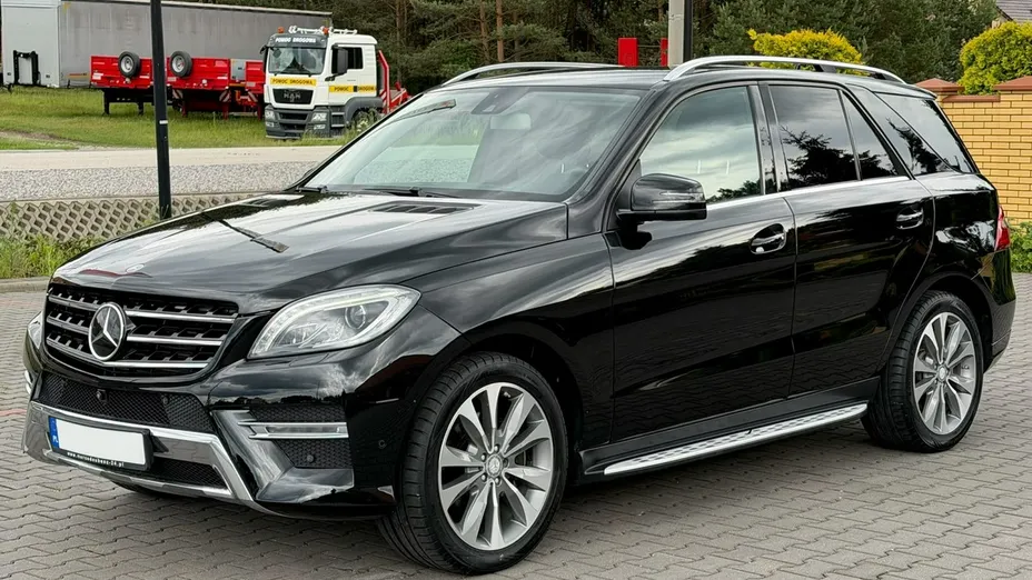 MERCEDES-BENZ ML -
