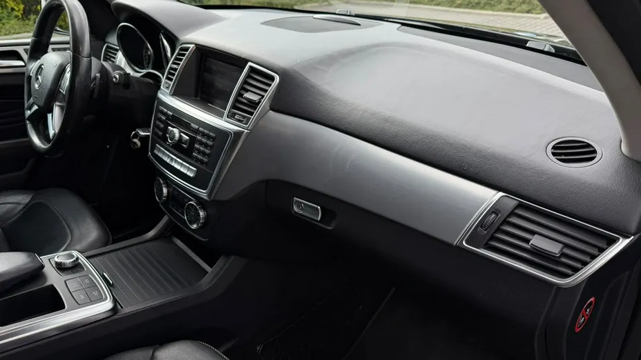 MERCEDES-BENZ ML -
