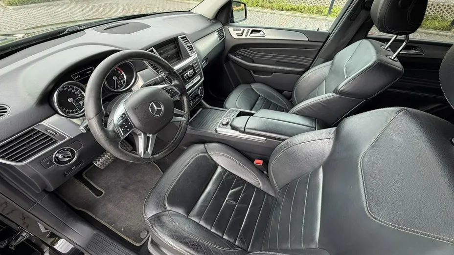 MERCEDES-BENZ ML -