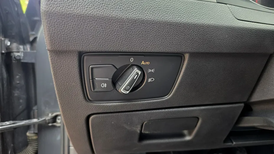 VOLKSWAGEN Passat -