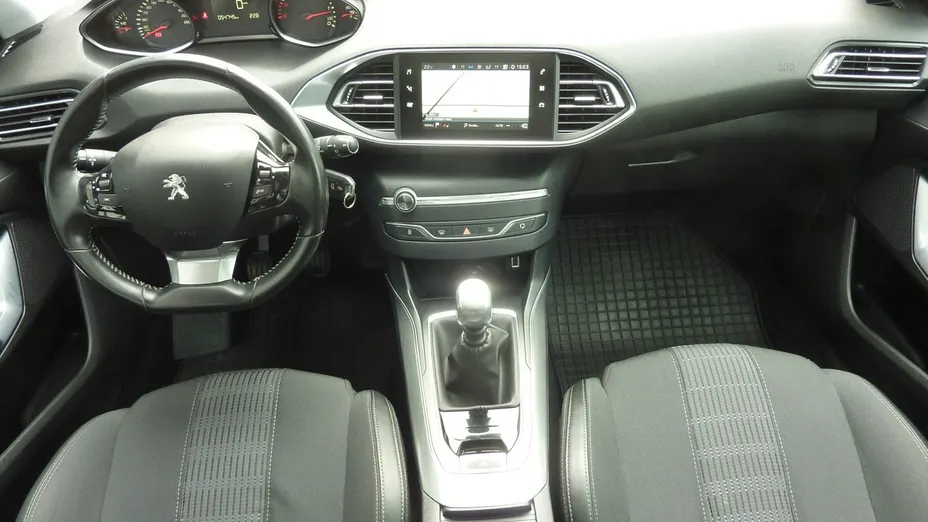 PEUGEOT 308 -