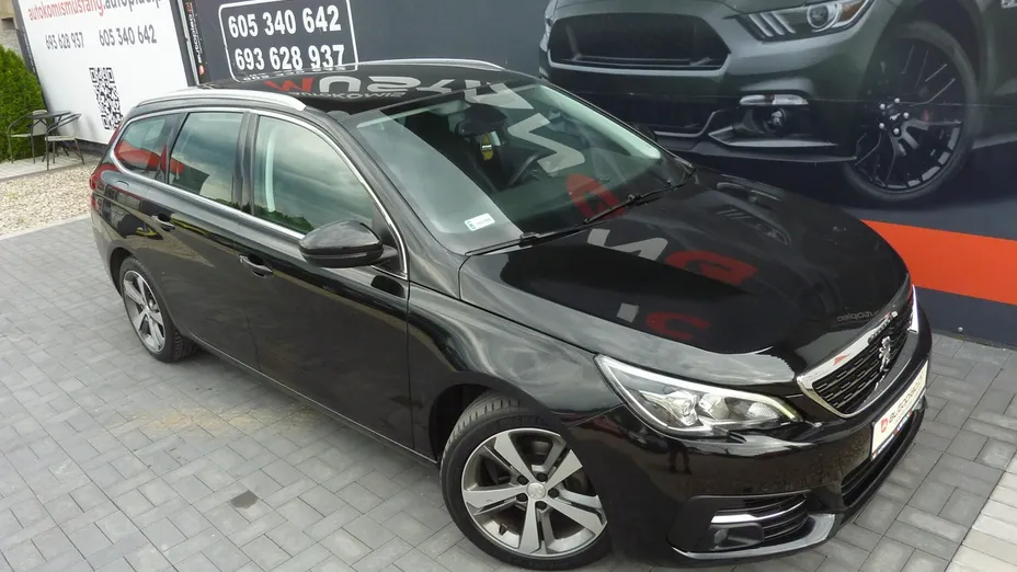 PEUGEOT 308 -