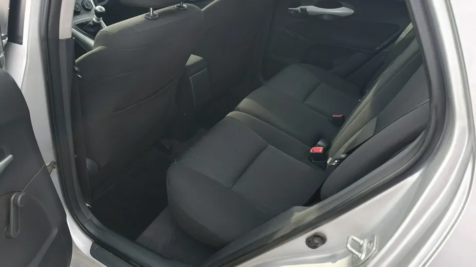 TOYOTA Auris -