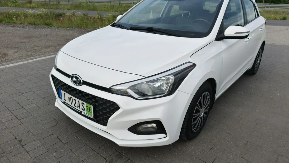 HYUNDAI i20 -