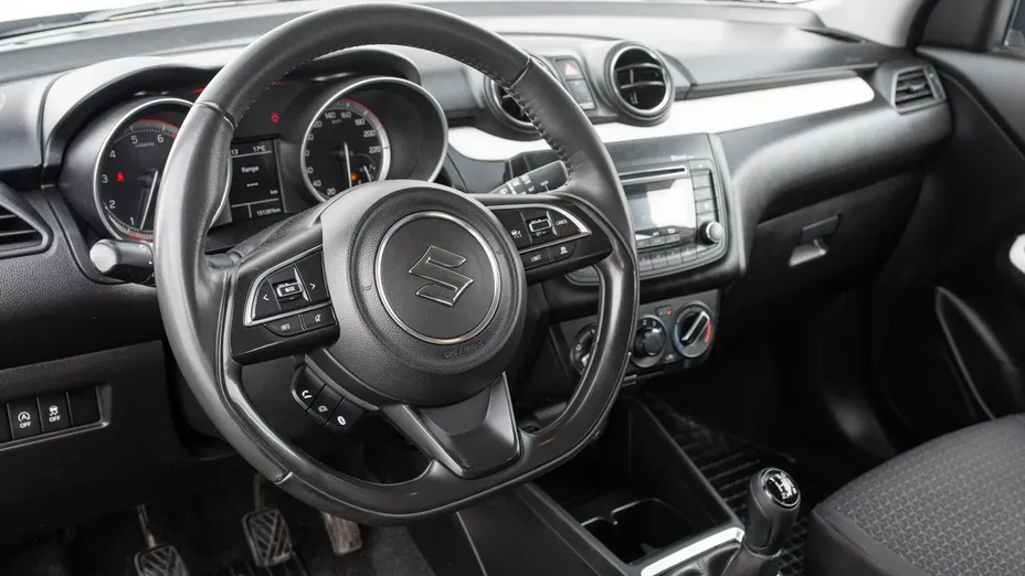 SUZUKI Swift -