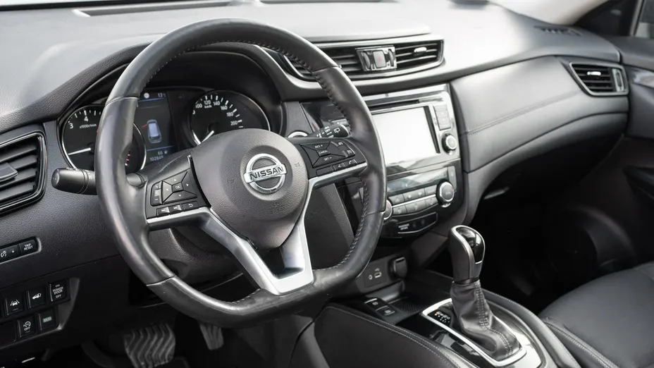 NISSAN X-Trail -