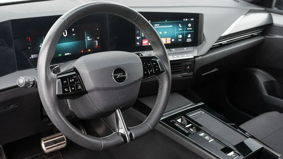 OPEL Astra -