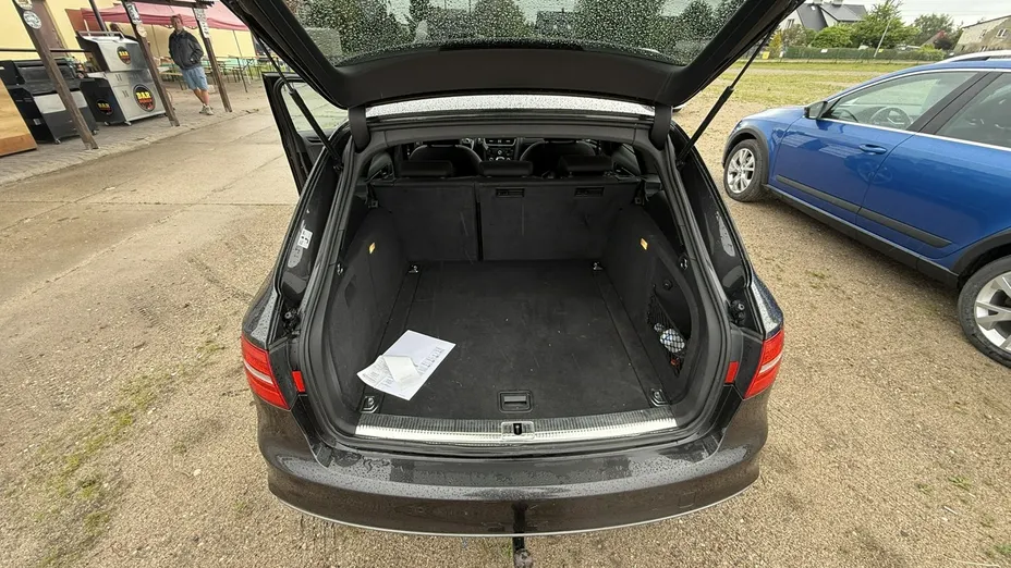 AUDI A4 -