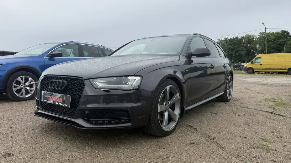 AUDI A4 -