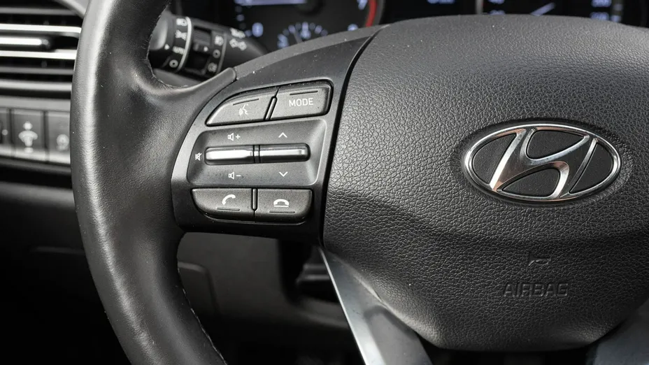 HYUNDAI i30 -