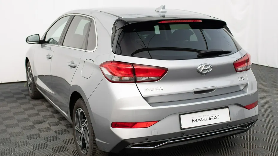HYUNDAI i30 -