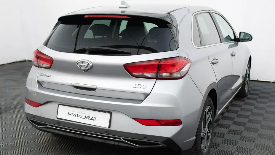 HYUNDAI i30 -