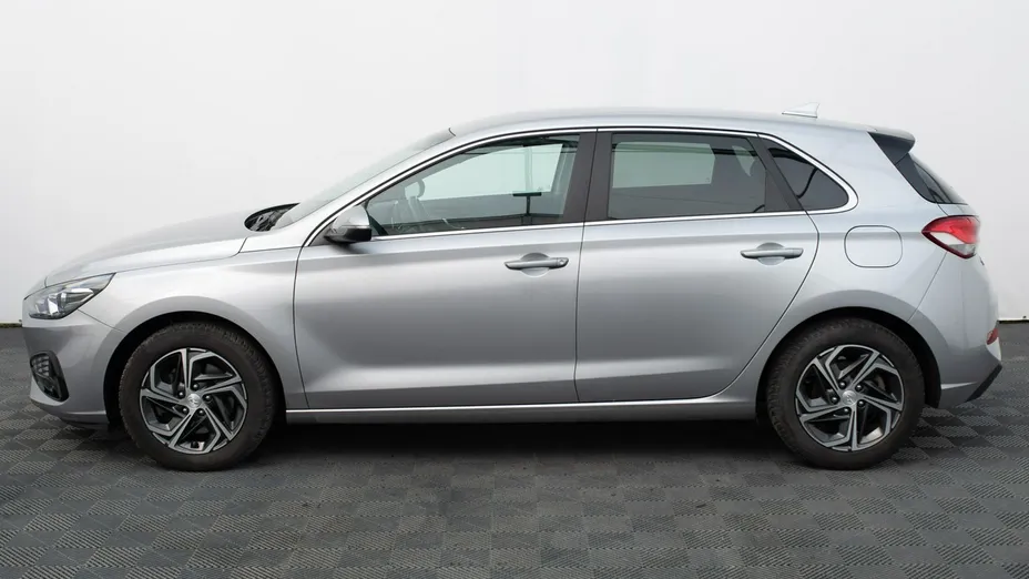 HYUNDAI i30 -