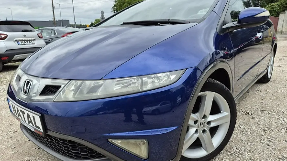 HONDA Civic -