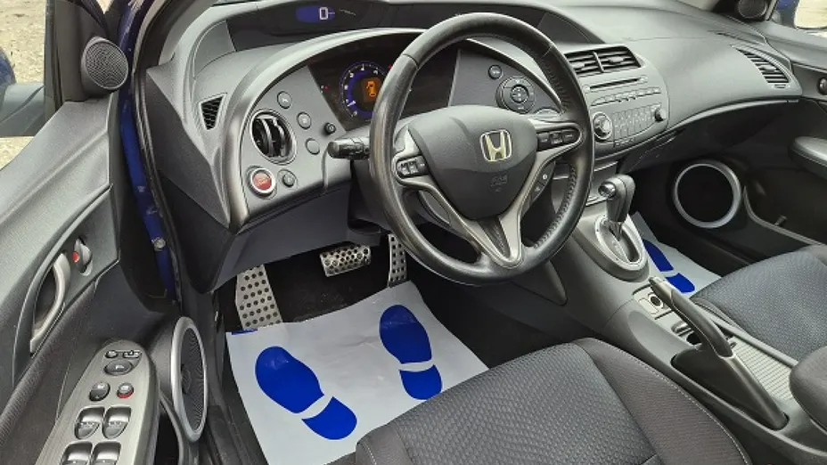 HONDA Civic -