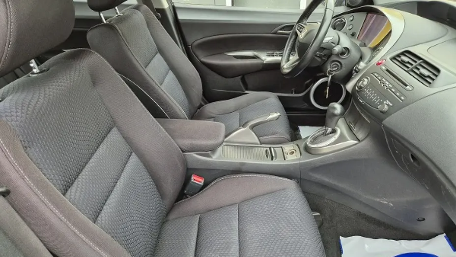 HONDA Civic -