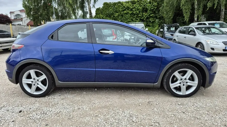 HONDA Civic -