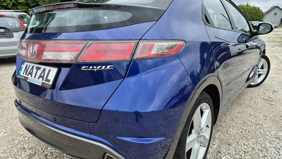 HONDA Civic -