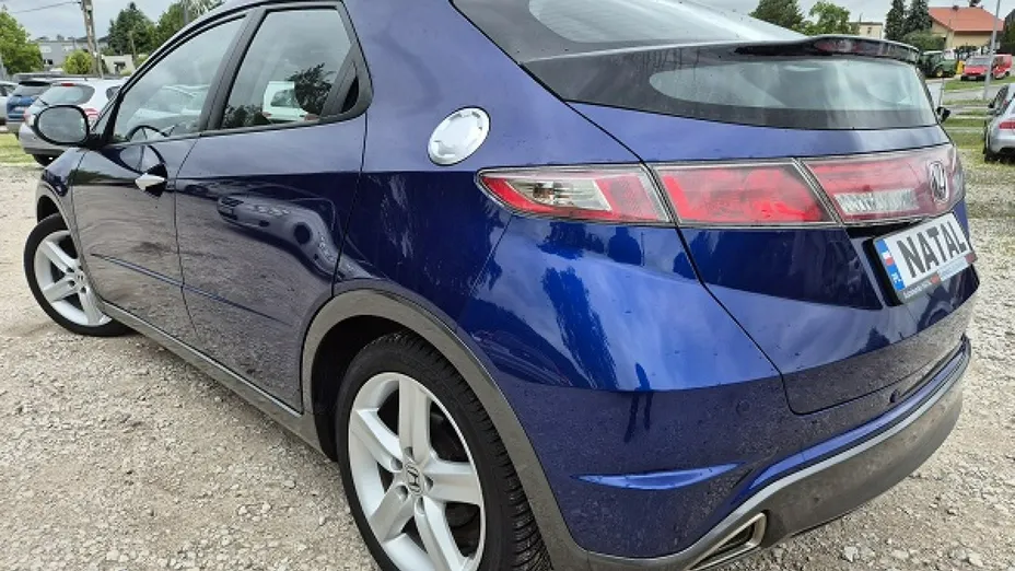 HONDA Civic -