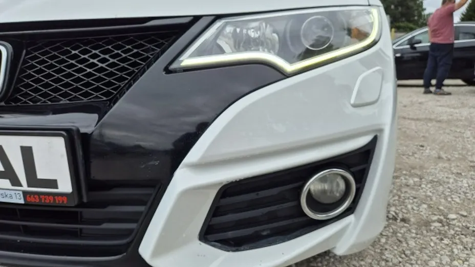HONDA Civic -