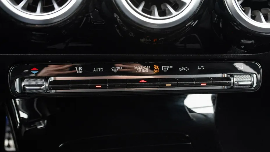 MERCEDES-BENZ A Klasa -