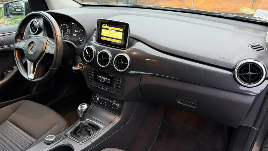 MERCEDES-BENZ B Klasa -