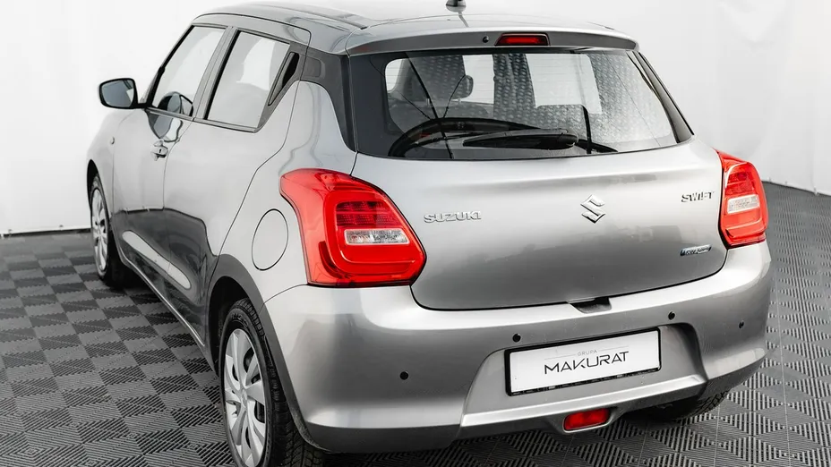 SUZUKI Swift -