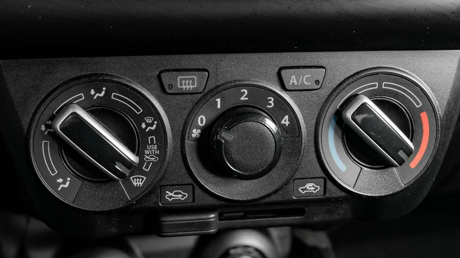 SUZUKI Swift -
