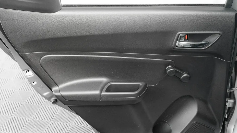 SUZUKI Swift -