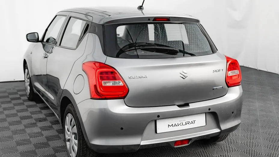 SUZUKI Swift -