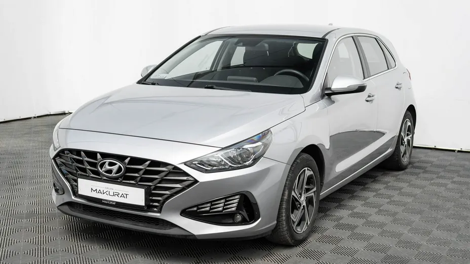HYUNDAI i30 -