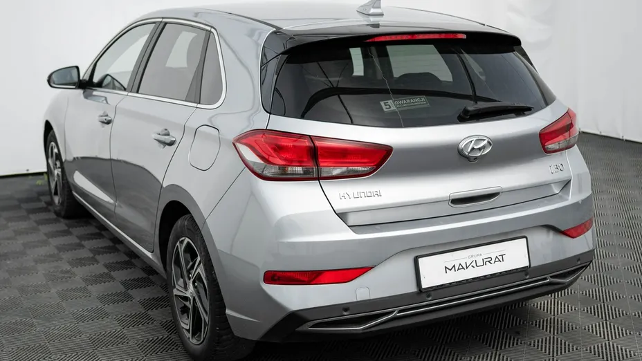 HYUNDAI i30 -