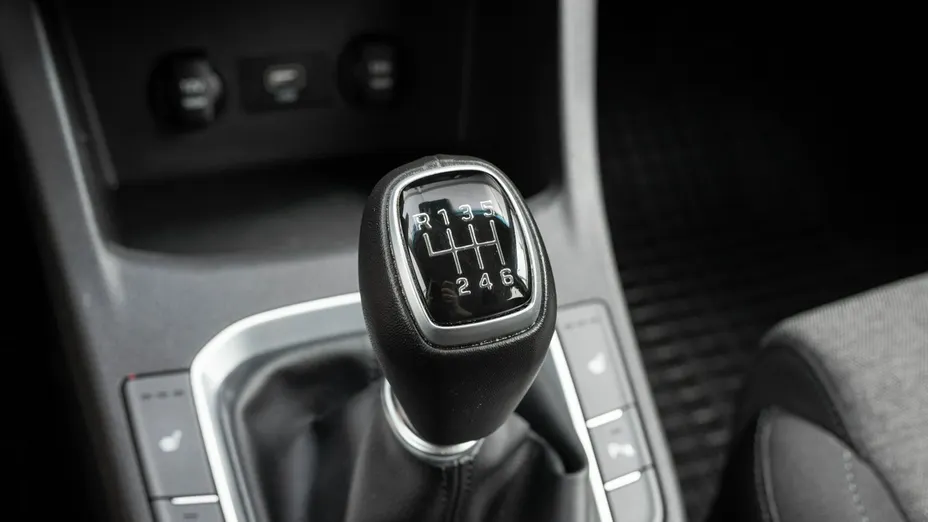 HYUNDAI i30 -