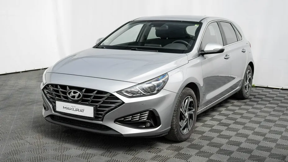 HYUNDAI i30 -
