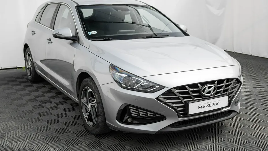 HYUNDAI i30 -