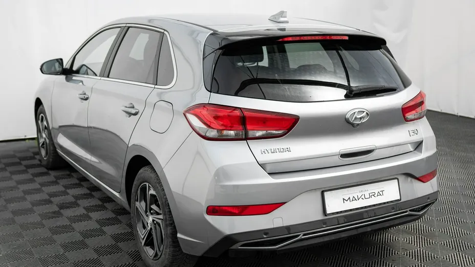 HYUNDAI i30 -