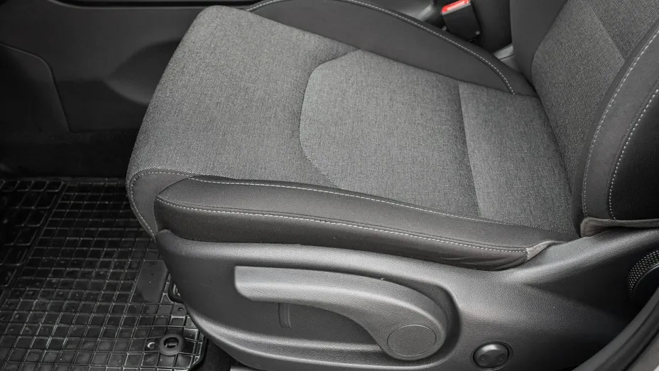 HYUNDAI i30 -