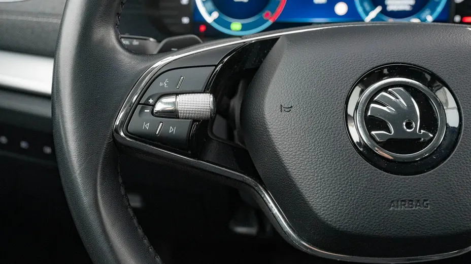 SKODA Octavia -