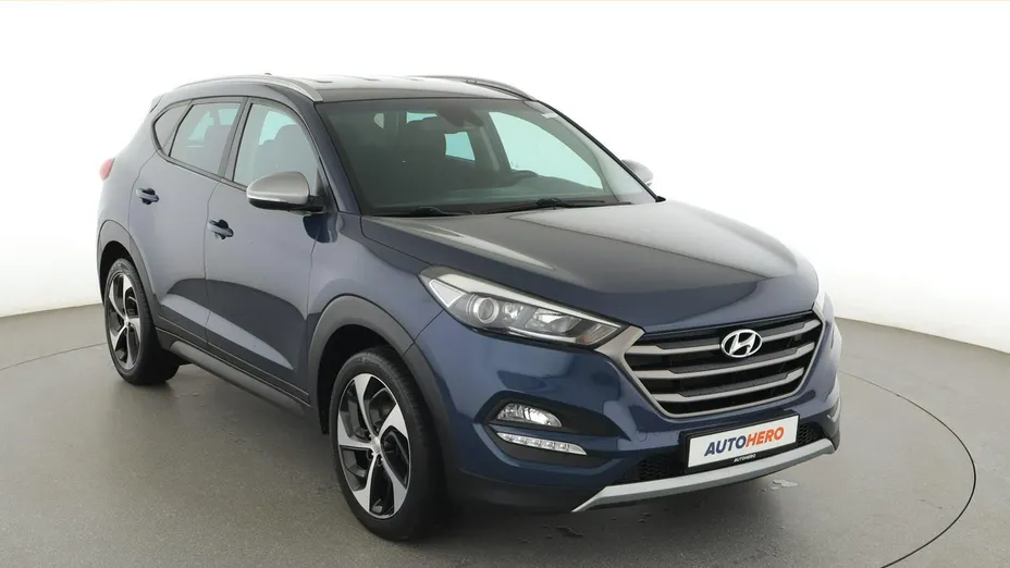 HYUNDAI Tucson -