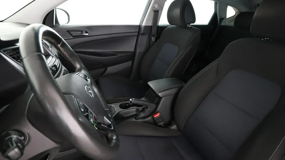 HYUNDAI Tucson -