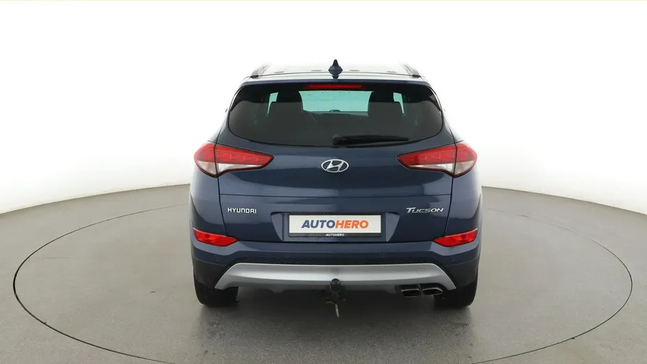 HYUNDAI Tucson -