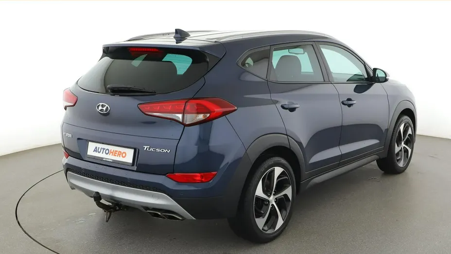 HYUNDAI Tucson -