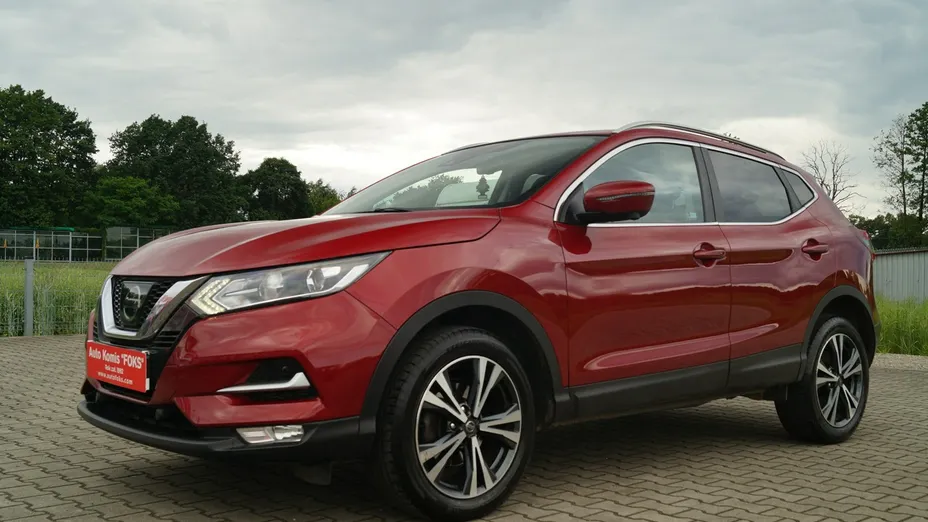 NISSAN Qashqai -