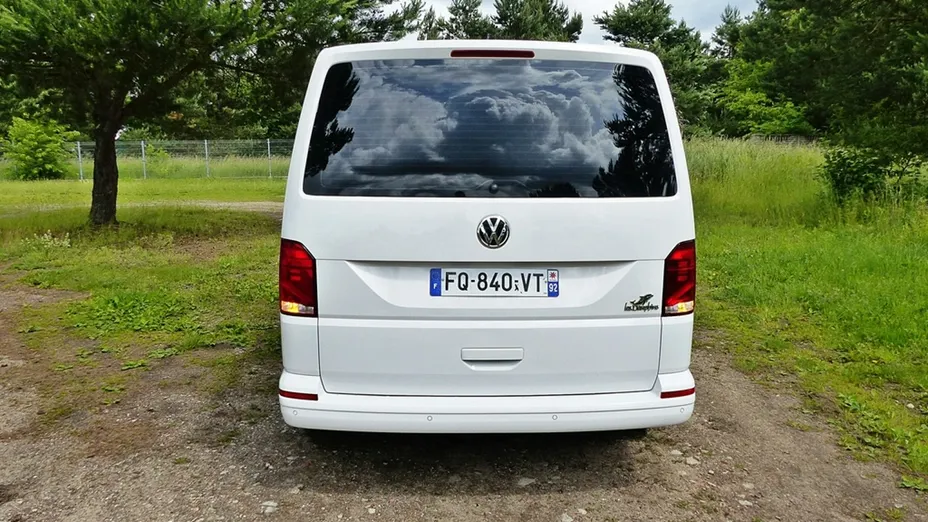 VOLKSWAGEN Transporter -