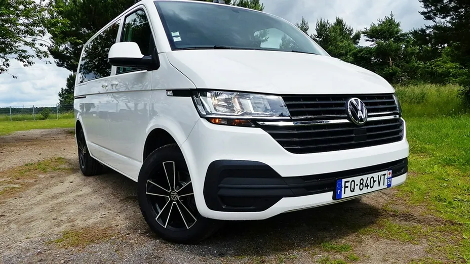 VOLKSWAGEN Transporter -
