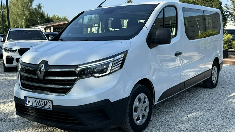 RENAULT Trafic -